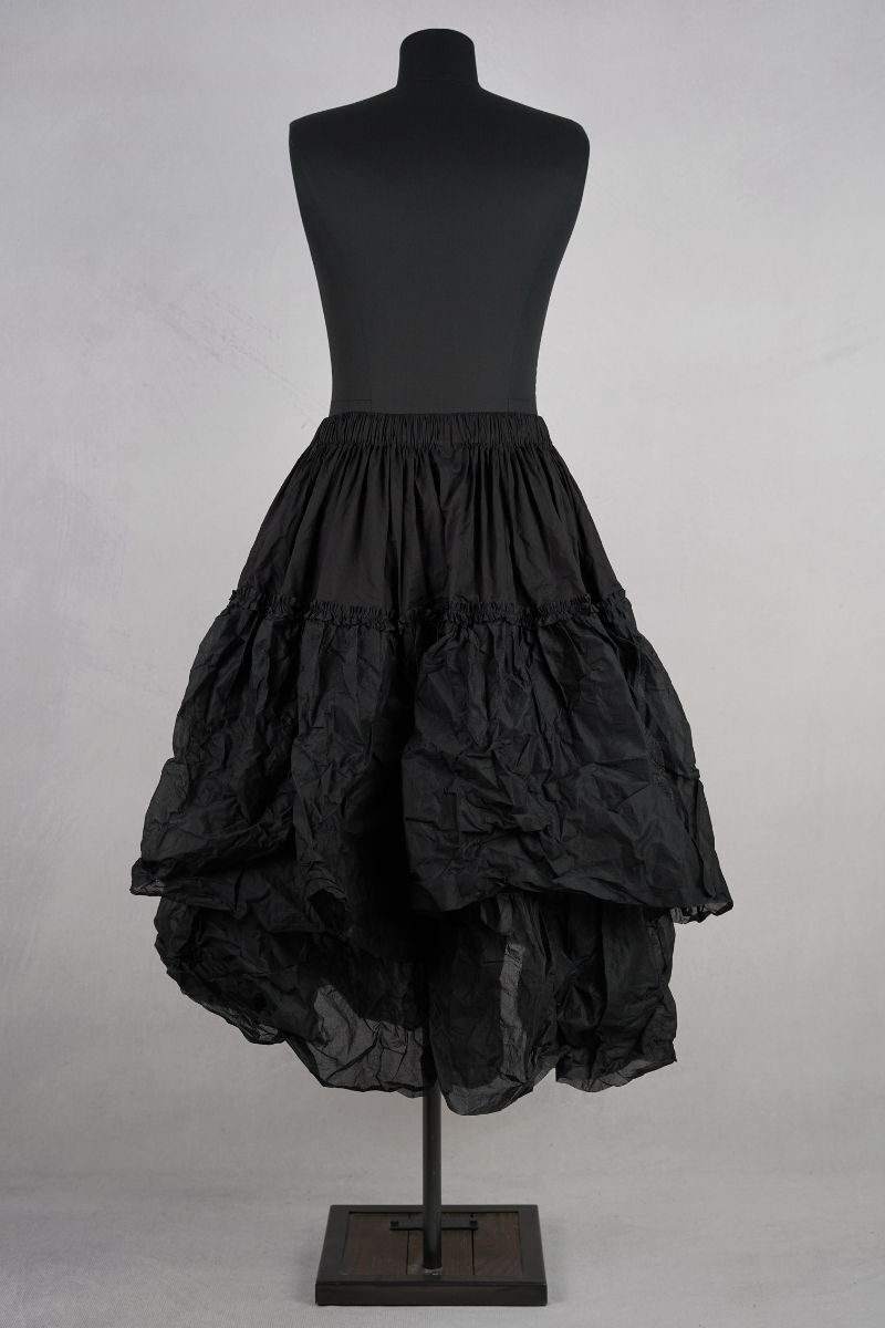dogstar-camelia-petticoat-black-abby-maud-dos-pied.jpg dogstar camelia petticoat black abby maud dos pied