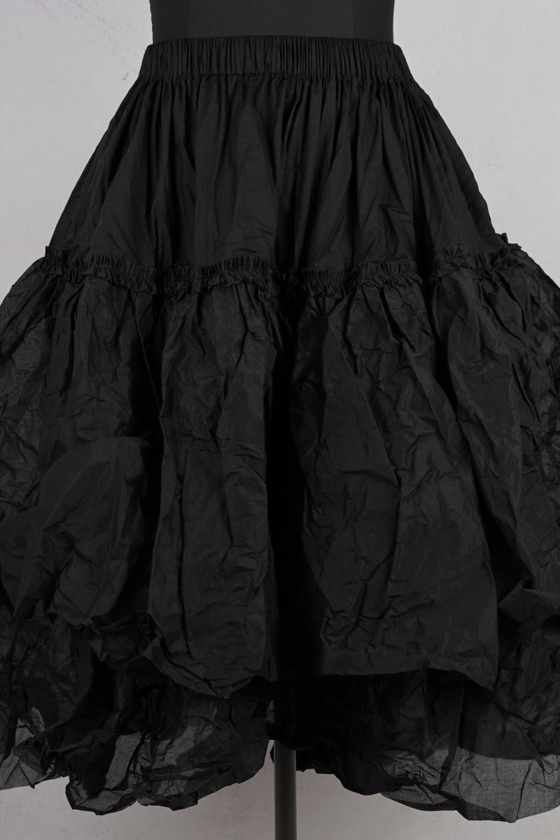 dogstar-camelia-petticoat-black-abby-maud-face-zoom.jpg dogstar camelia petticoat black abby maud face zoom