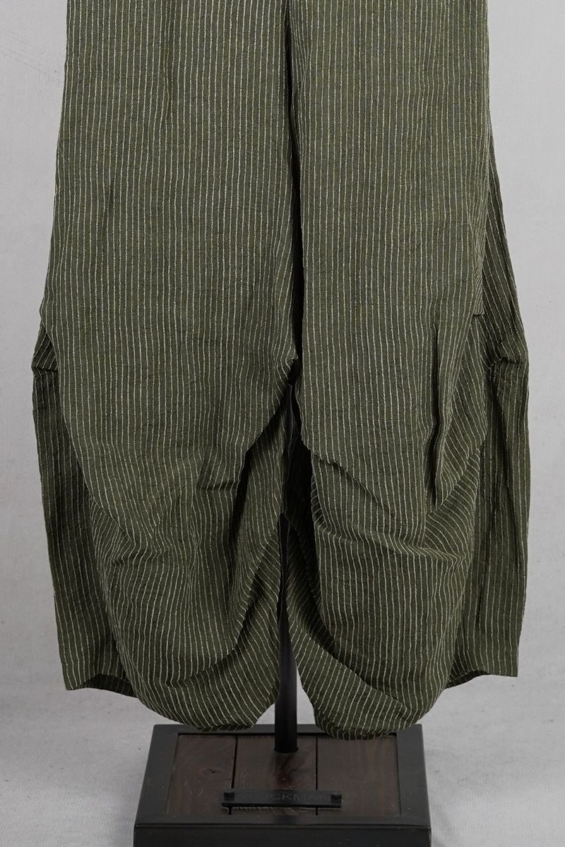 dogstar-ember-tuck-pants-moss-abby-maud-face-bas.jpg dogstar ember tuck pants moss abby maud face bas