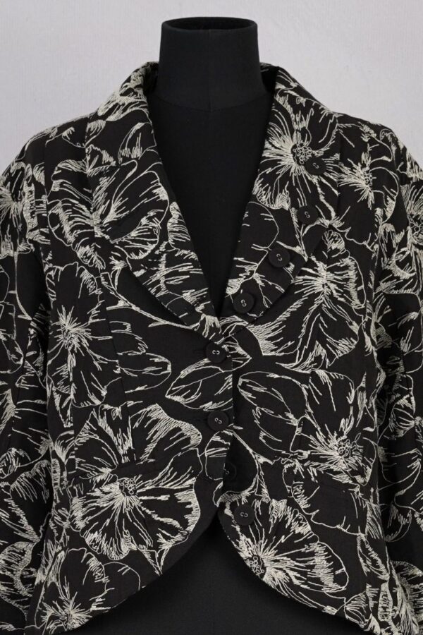 dogstar sazanka jacket black abby maud face zoom
