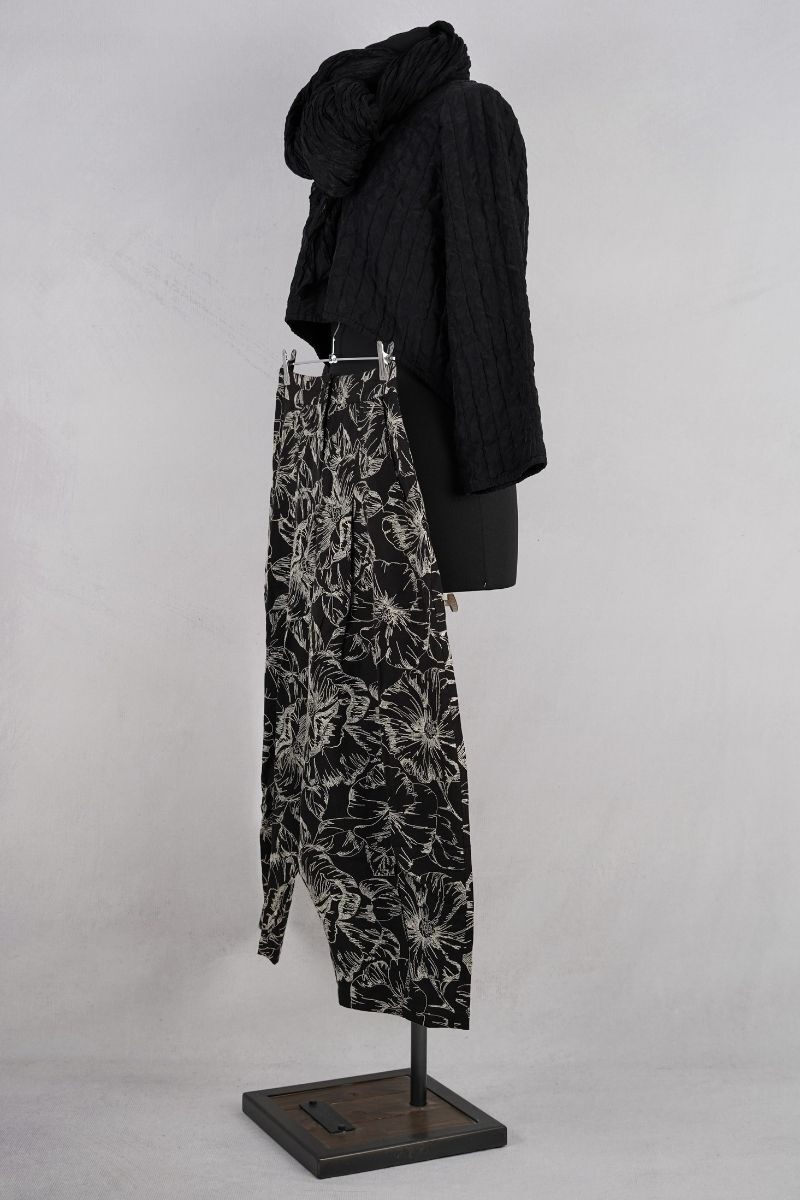 dogstar-sazanka-low-pants-black-abby-maud-profil.jpg dogstar sazanka low pants black abby maud profil