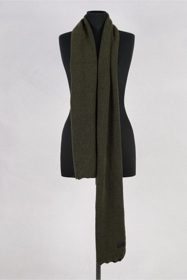 olars ulla echarpe solo green abby maud face 1