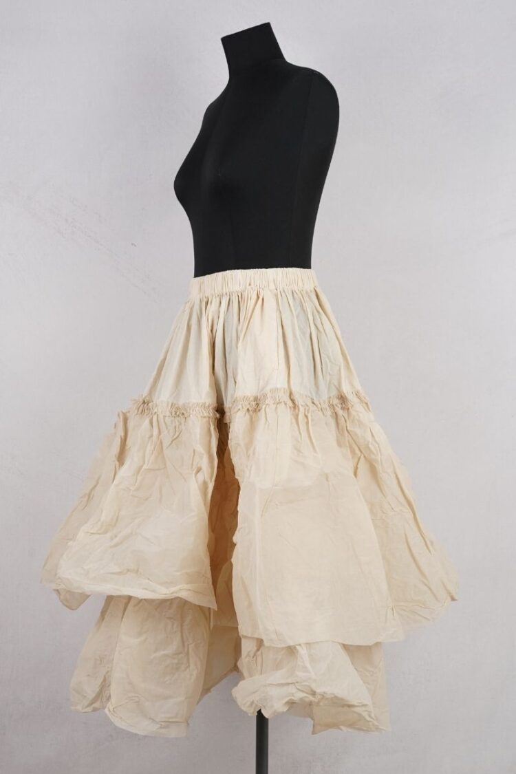 dogstar-camelia-petticoat-natural-abby-maud-profil.jpg dogstar camelia petticoat natural abby maud profil