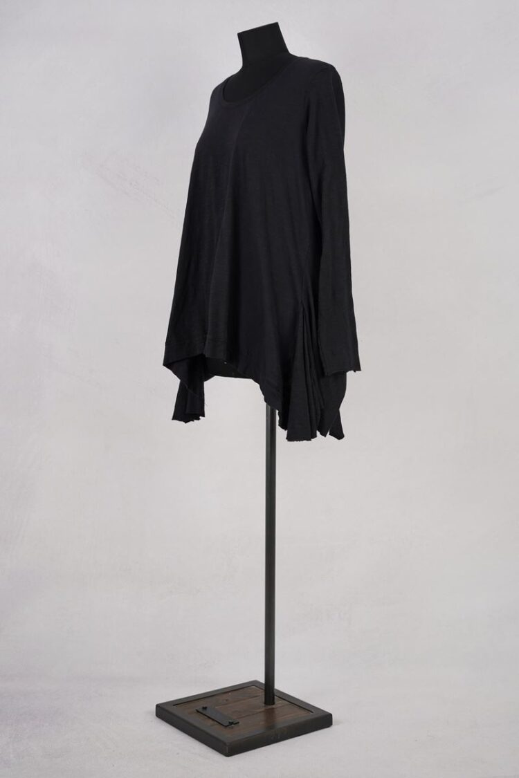 krista larson designs tee shirt ballet tee black abby maud profil pied krista larson designs tee shirt ballet tee black abby maud profil pied