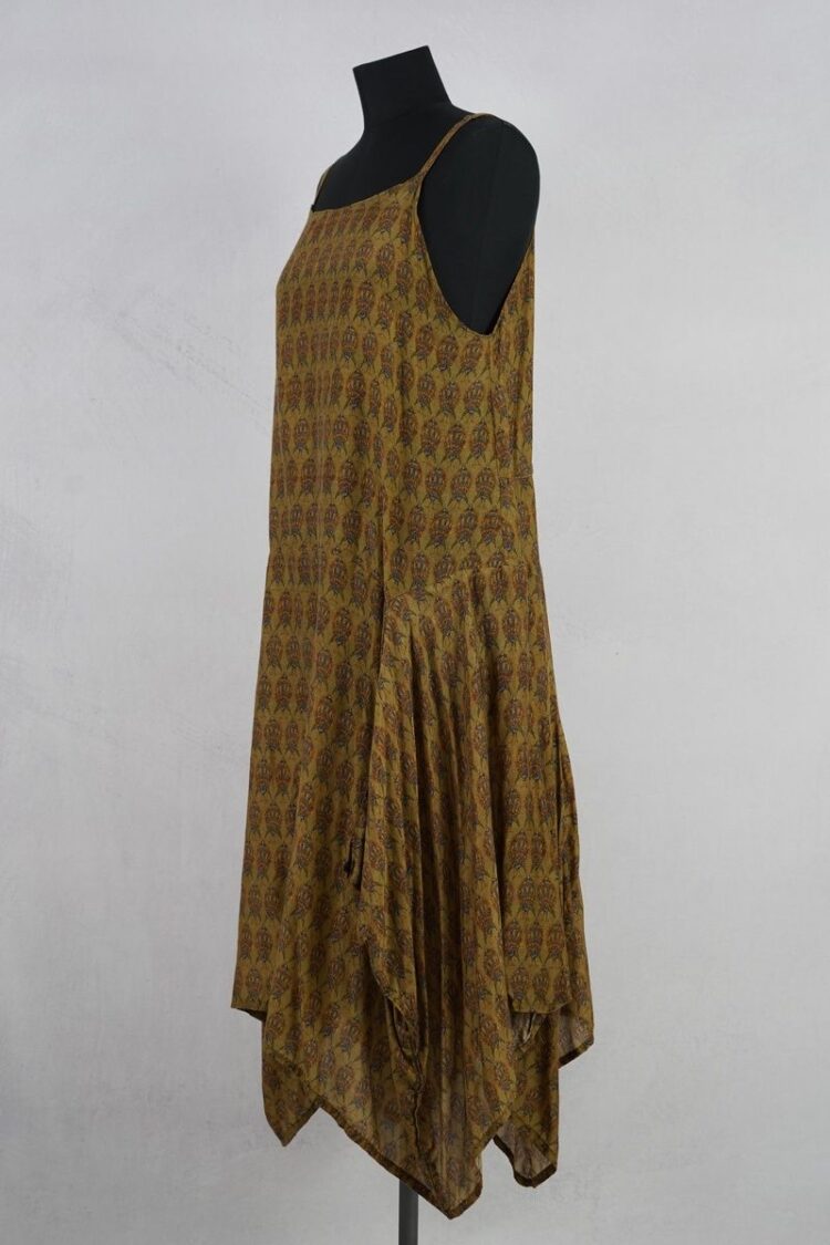 krista larson long pinwheel slip peacok peanut silk abby maud profil 3 krista larson long pinwheel slip peacok peanut silk abby maud profil 3