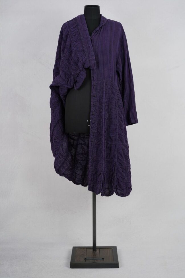 krista larson low rouched coat linen eggplant abby maud face 1 krista larson low rouched coat linen eggplant abby maud face 1