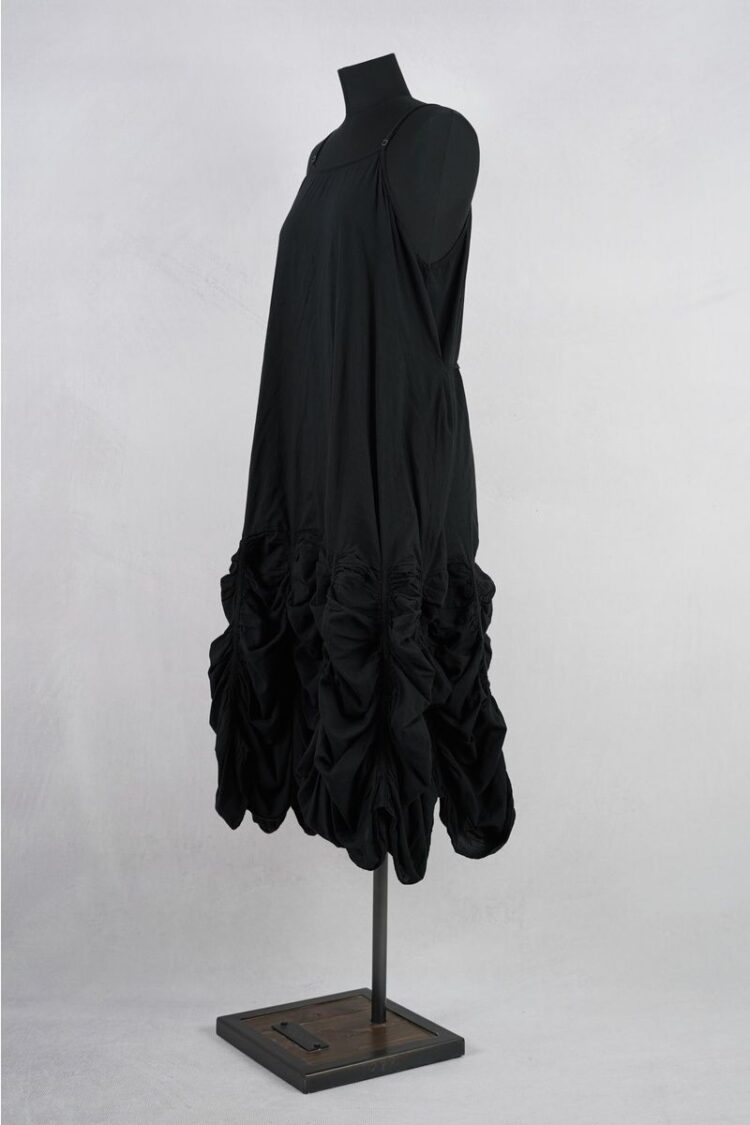 krista larson low rouched slip black voile cotton abby maud profil 2 krista larson low rouched slip black voile cotton abby maud profil 2