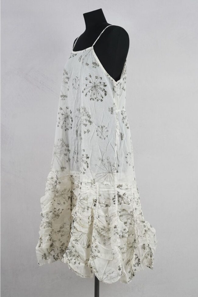 krista larson low rouched slip white queen ann lace organdi abby maud profil 3 krista larson low rouched slip white queen ann lace organdi abby maud profil 3