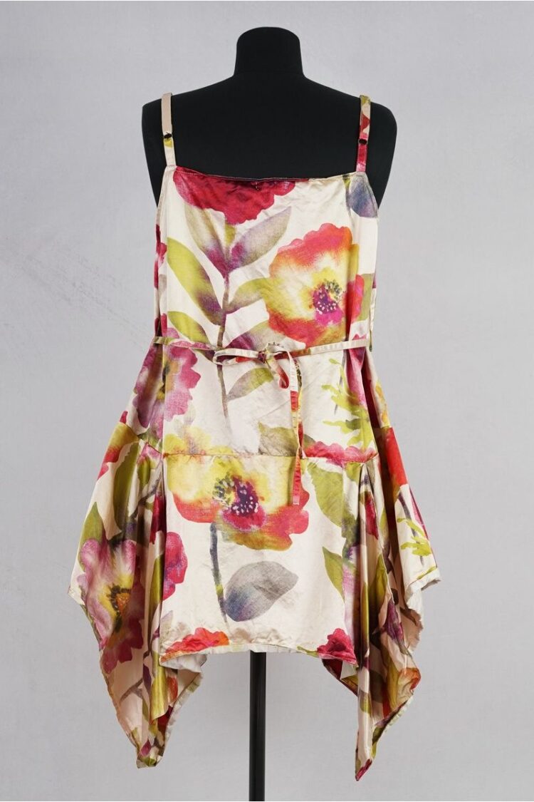 krista larson short pinwheel floral silk abby maud dos 1 krista larson short pinwheel floral silk abby maud dos 1