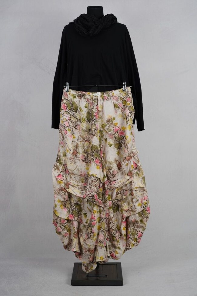 krista larson stormy pants linen bouquet abby maud face 2 krista larson stormy pants linen bouquet abby maud face 2