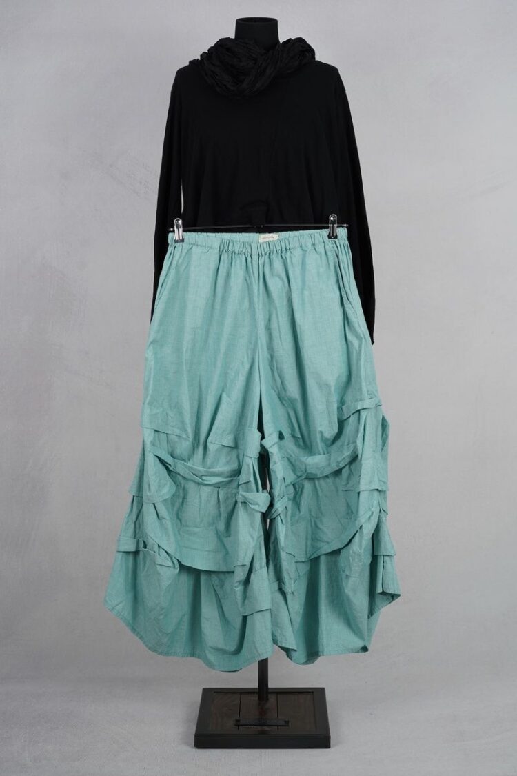 krista larson stormy pants pistachio broadcloth abby maud face 2 krista larson stormy pants pistachio broadcloth abby maud face 2