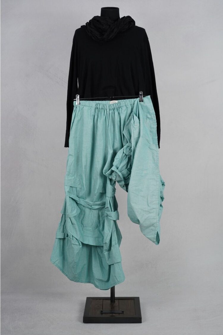 krista larson stormy pants pistachio broadcloth abby maud face 4 krista larson stormy pants pistachio broadcloth abby maud face 4
