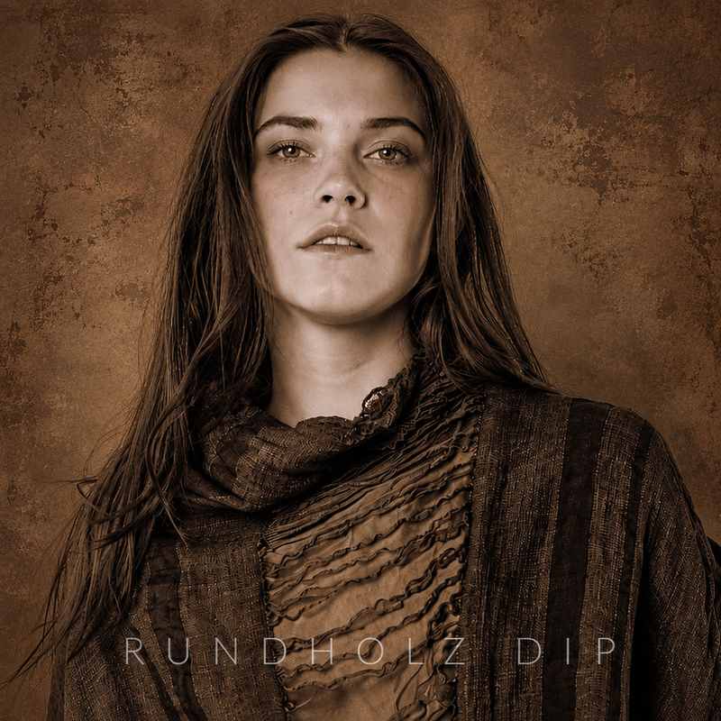 Rundholz Dip fond sepia 800x800 MAX65KO Rundholz Dip fond sepia 800x800 MAX65KO